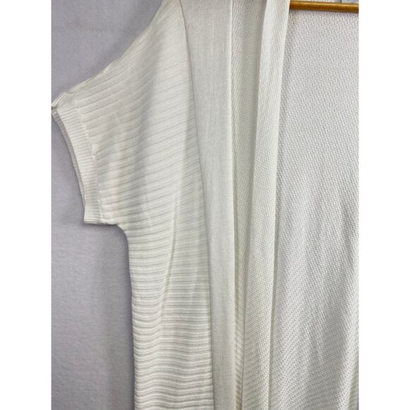 Casual Chic Women's Cardigan - Size L, Perfect for Professional Career - Picture 2 of 8